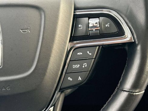 Certified 2023 Lincoln Nautilus Reserve AWD/4WD image 21