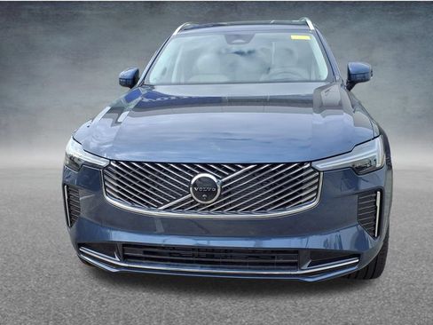 New 2026 Volvo XC90 B6 Ultra w/ Protection Package AWD/4WD image 2