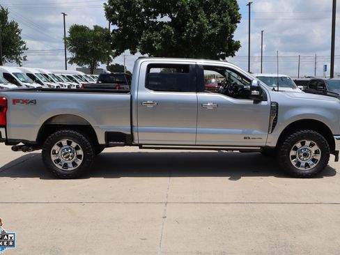 Certified 2024 Ford F350 Lariat w/ Lariat Ultimate Package AWD/4WD image 2