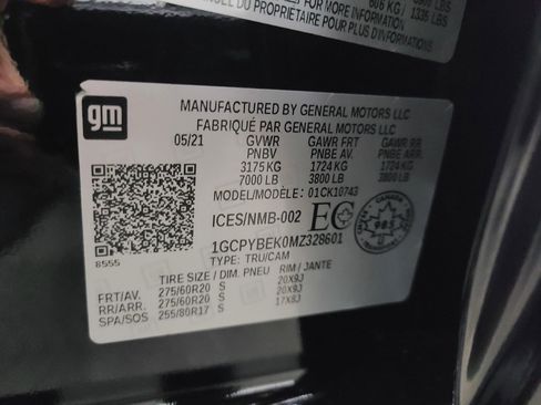 Used 2021 Chevrolet Silverado 1500 Custom image 3