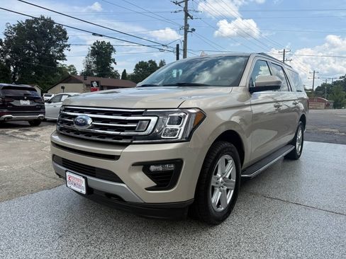 Used 2018 Ford Expedition Max XLT w/ Equipment Group 202A AWD/4WD image 1