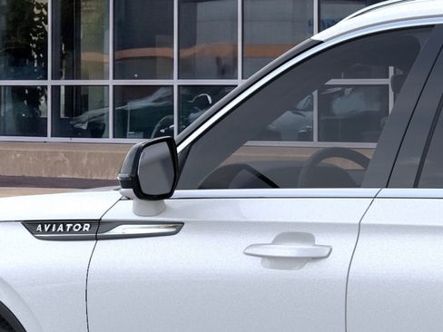 Used 2026 Lincoln Aviator AWD image 20