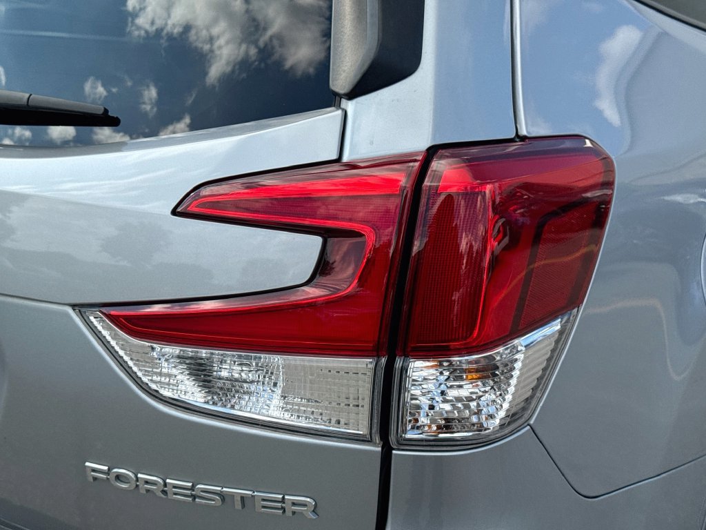 Used 2021 Subaru Forester Premium AWD/4WD image 33