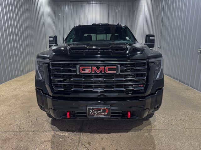 Used 2025 GMC Sierra 3500 AT4 w/ AT4 Premium Plus Package AWD/4WD image 8