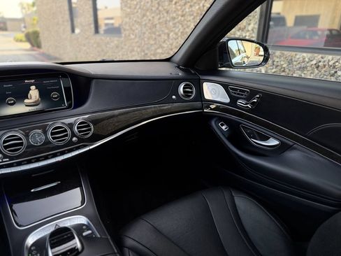 Used 2016 Mercedes-Benz S 550 Sedan image 22