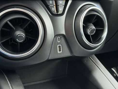 Used 2025 Chevrolet Blazer LT image 25