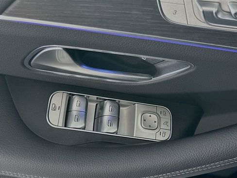 New 2026 Mercedes-Benz GLS 450 4MATIC image 18