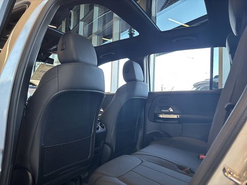 New 2026 Mercedes-Benz GLB 250 4MATIC image 15