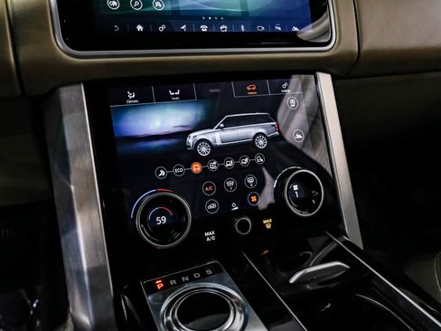 Used 2018 Land Rover Range Rover Long Wheelbase Supercharged image 38