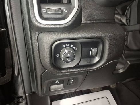 Used 2023 RAM 1500 Big Horn AWD/4WD image 17