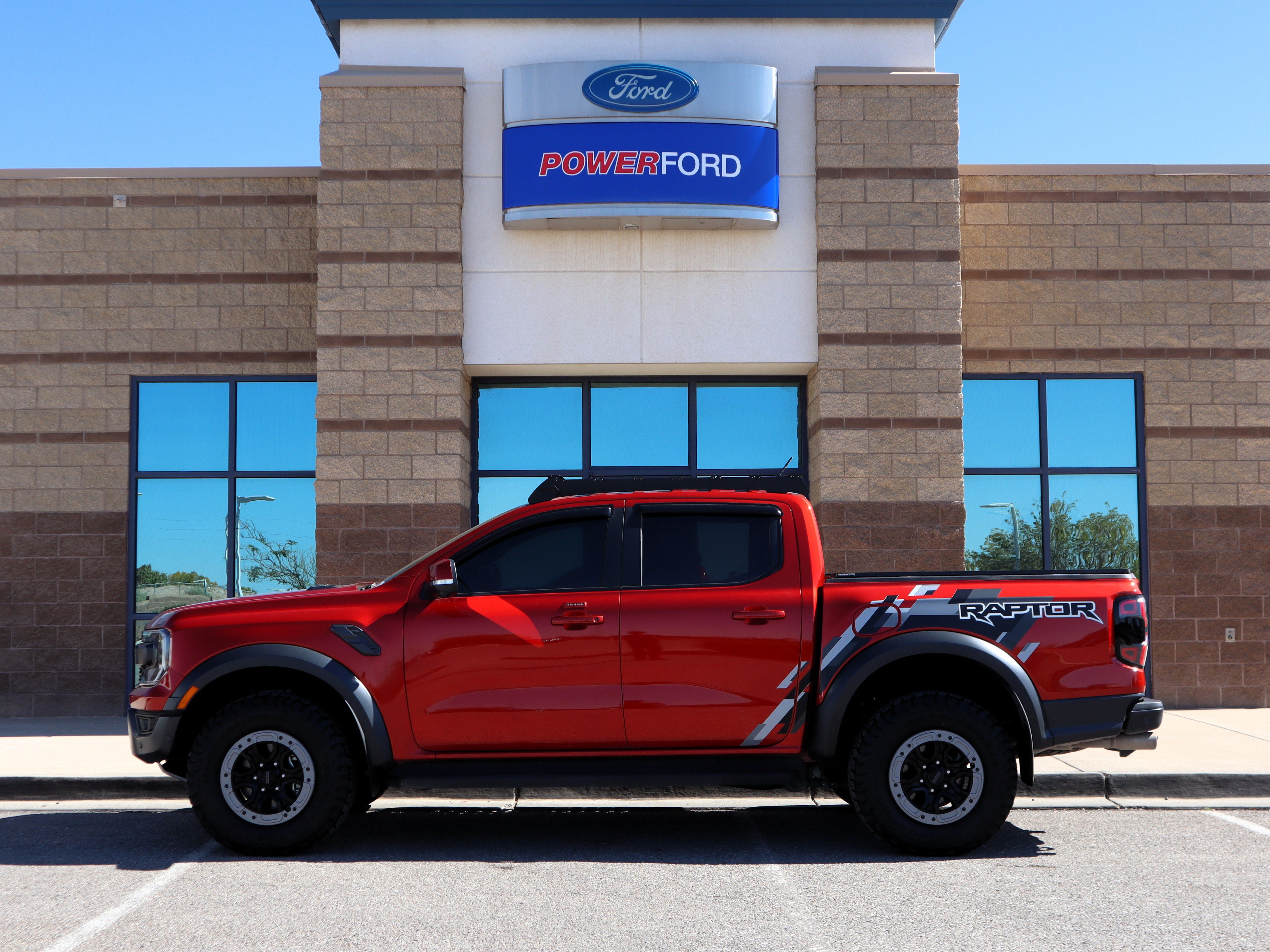 Certified 2024 Ford Ranger Raptor AWD/4WD image 9