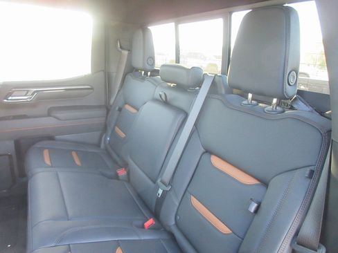 New 2026 GMC Sierra 1500 AT4 w/ AT4 Premium Package image 17