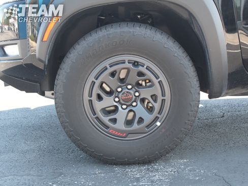Used 2026 Nissan Frontier PRO-4X AWD/4WD image 30