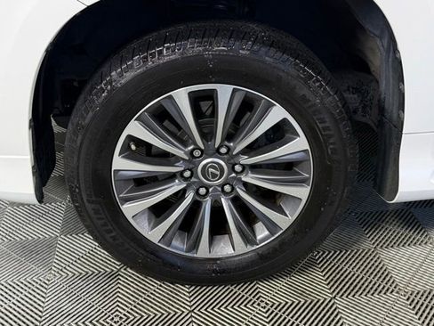 Used 2022 Lexus GX 460 Luxury w/ Accessory Package AWD/4WD image 12