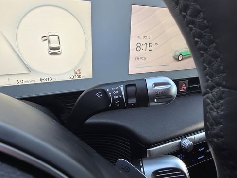 Used 2023 Hyundai Ioniq 5 SEL image 16