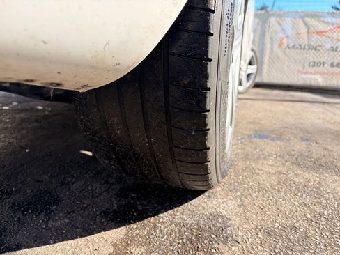 Used 2015 Mercedes-Benz E 350 4MATIC Sedan image 45