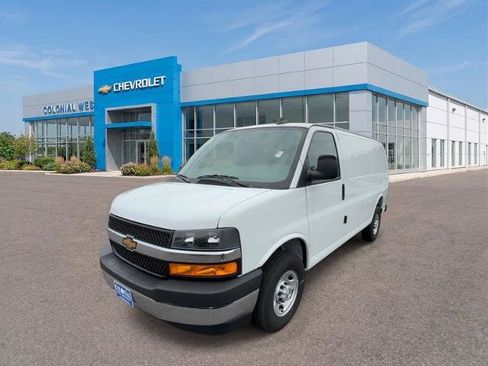 Used 2025 Chevrolet Express 2500 w/ Driver Convenience Package RWD image 1