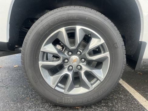 New 2026 Chevrolet Silverado 1500 LT w/ Safety Package image 38