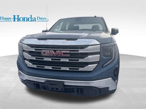 Used 2024 GMC Sierra 1500 SLE image 4