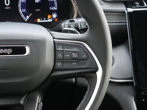 New 2026 Jeep Grand Cherokee L Laredo AWD/4WD image 18