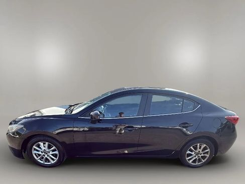 Used 2014 MAZDA MAZDA3 i Touring w/ Technology Package FWD image 4