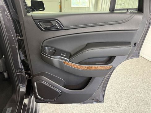Used 2015 Chevrolet Tahoe LTZ AWD/4WD image 44