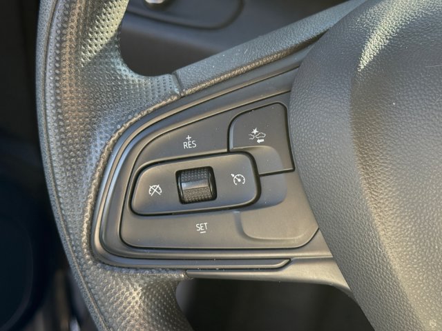Used 2025 Buick Envista Preferred FWD image 16