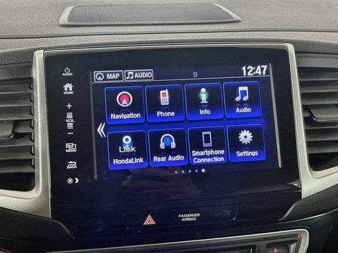 Used 2017 Honda Pilot Touring image 19