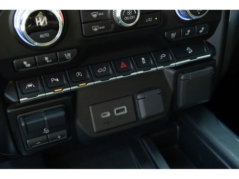 Used 2021 GMC Sierra 1500 SLT w/ SLT Premium Plus Package image 21