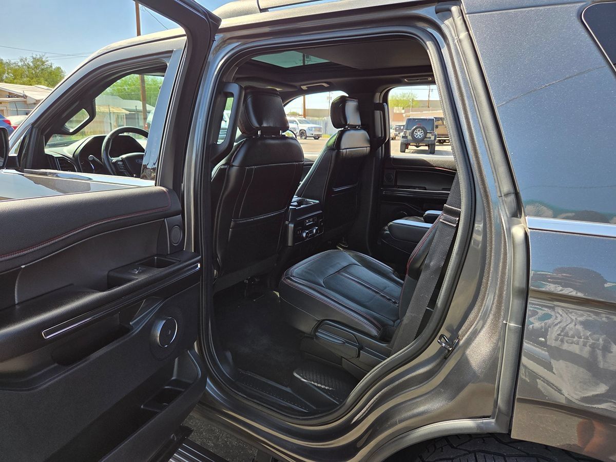 Used 2019 Ford Expedition Limited w/ Equipment Group 303A AWD/4WD image 52