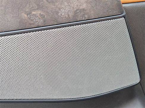 Used 2023 BMW X7 xDrive40i w/ M Sport Package image 12