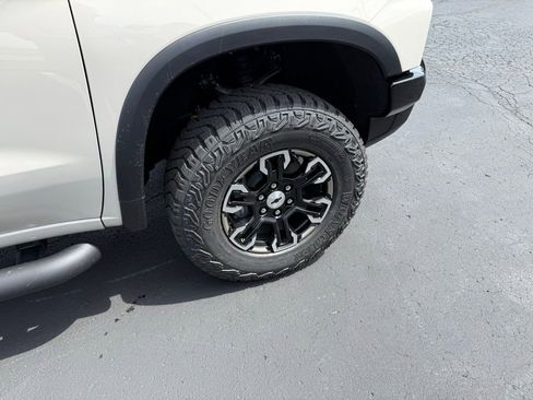 New 2026 Chevrolet Silverado 1500 ZR2 AWD/4WD image 13