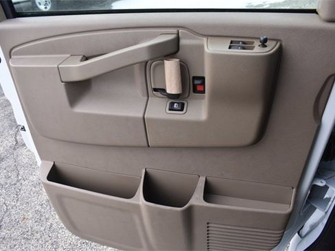 New 2025 Chevrolet Express 2500 Work Van image 26