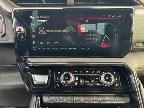 Certified 2023 GMC Sierra 1500 AT4 w/ Technology Package image 13