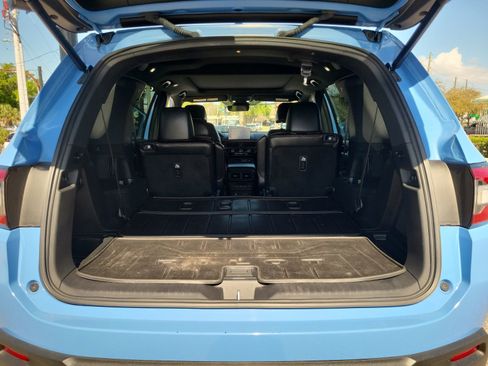 Used 2023 Honda Pilot TrailSport image 32