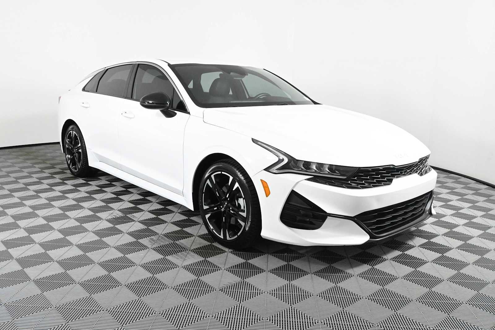 Certified 2022 Kia K5 GT-Line AWD/4WD image 1