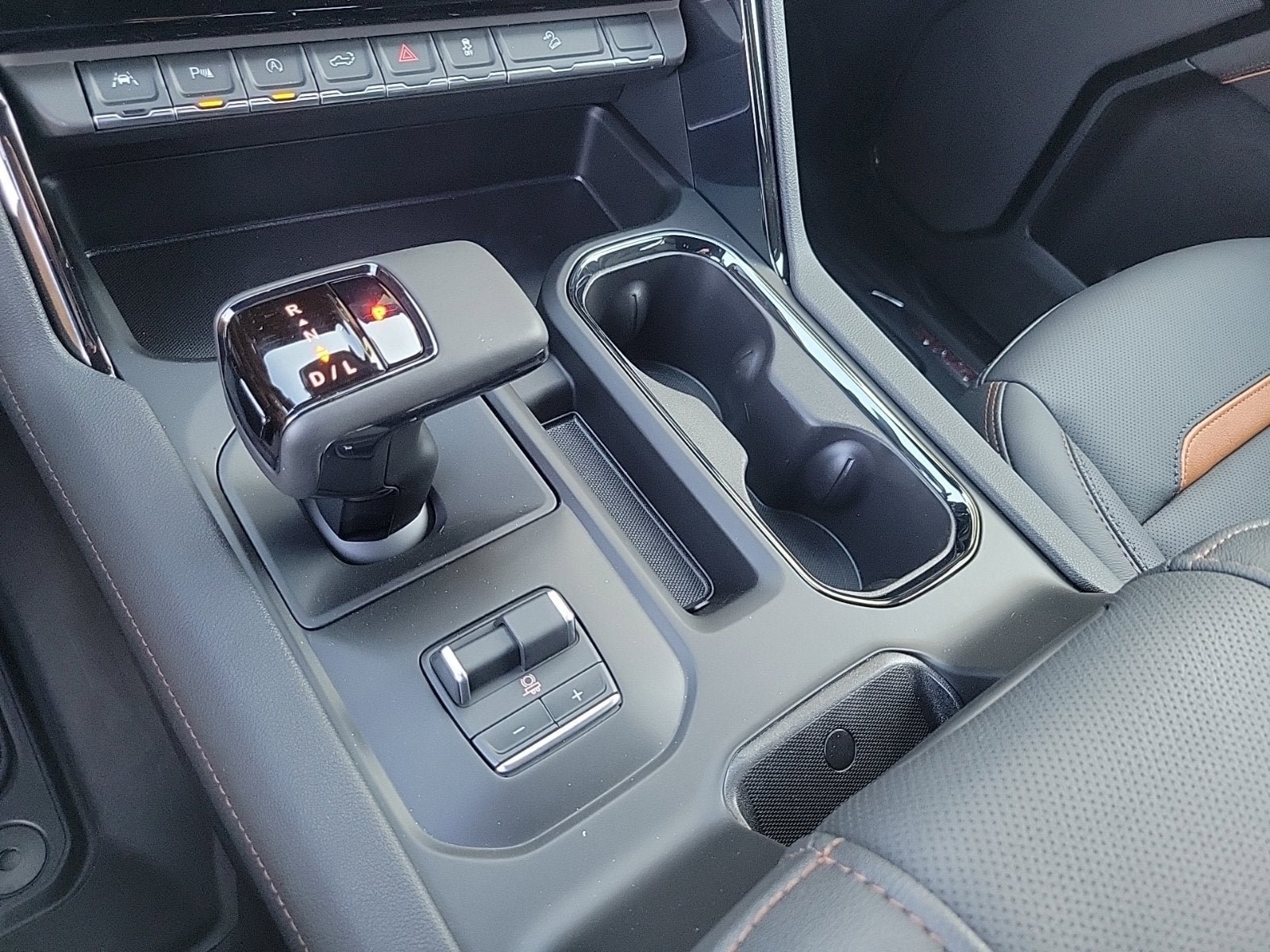 New 2026 GMC Sierra 1500 AT4 w/ AT4 Premium Package AWD/4WD image 19