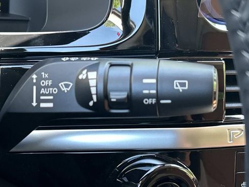 New 2026 Nissan Pathfinder Platinum w/ Lighting Package AWD/4WD image 32