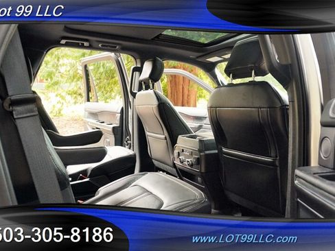Used 2019 Ford Expedition Limited w/ Equipment Group 302A AWD/4WD image 18