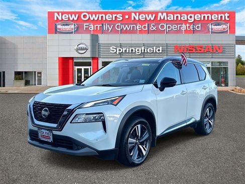 Certified 2021 Nissan Rogue SL w/ Premium Package image 2