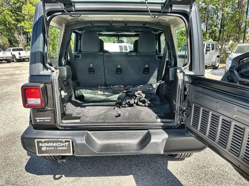 Used 2021 Jeep Wrangler Unlimited Sport AWD/4WD image 25