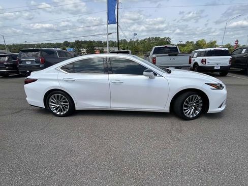 Used 2022 Lexus ES 350 Ultra Luxury FWD image 3