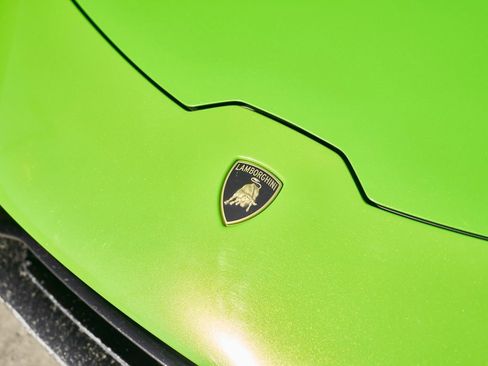 Used 2019 Lamborghini Huracan Performante image 7