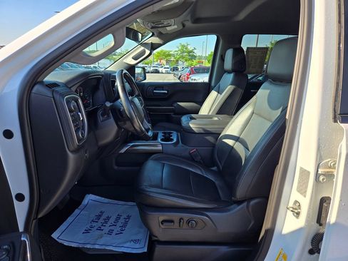 Used 2019 Chevrolet Silverado 1500 LT Trail Boss AWD/4WD image 17