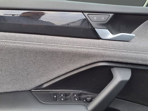 New 2026 Volkswagen Tiguan S AWD/4WD image 13