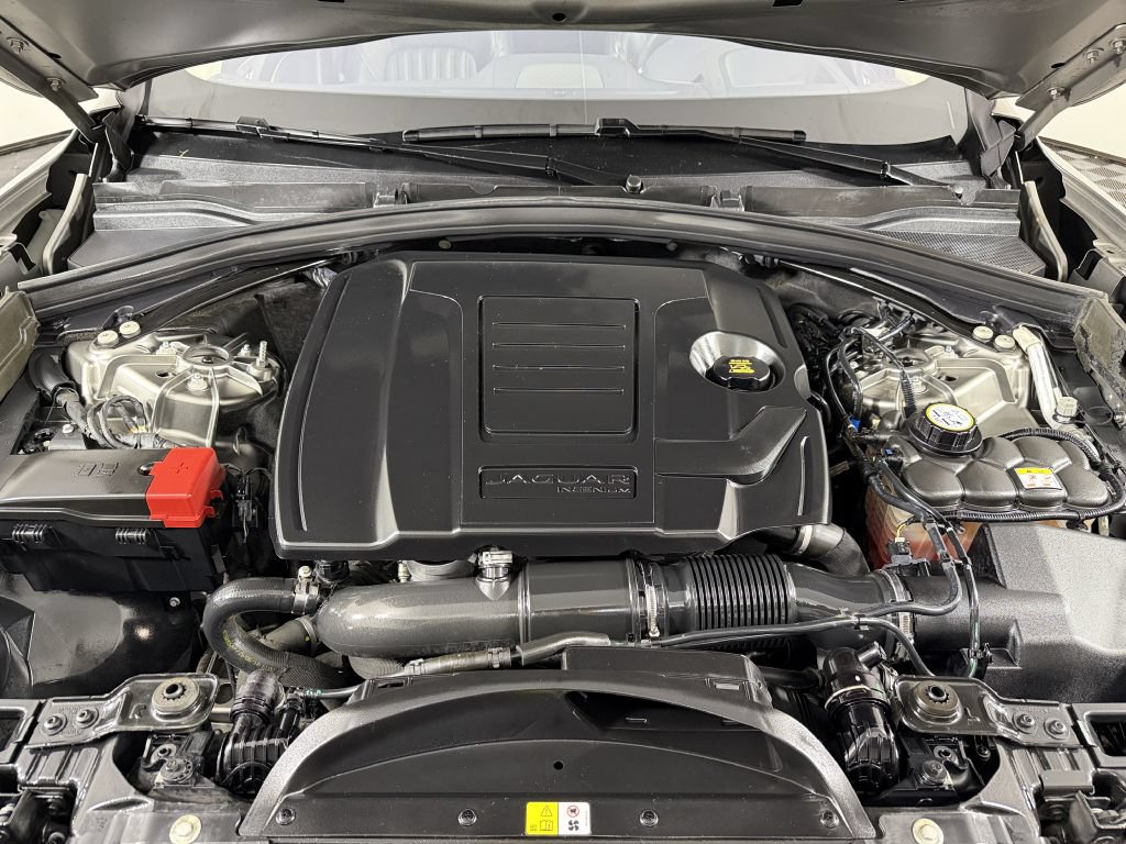 Used 2019 Jaguar F-PACE Portfolio AWD/4WD image 53
