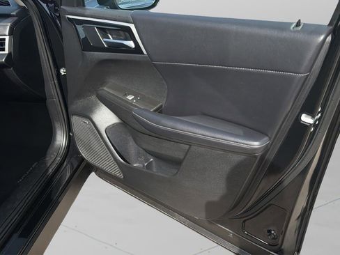 Used 2025 Mitsubishi Outlander SE image 10