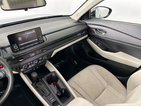 Used 2025 Honda Accord SE image 21