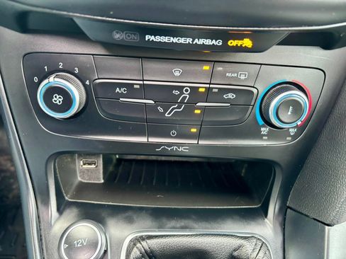 Used 2016 Ford Focus ST image 23