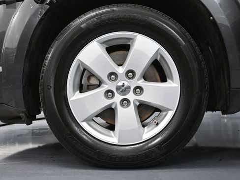 Used 2016 Dodge Journey SE w/ Flexible Seating Group image 17